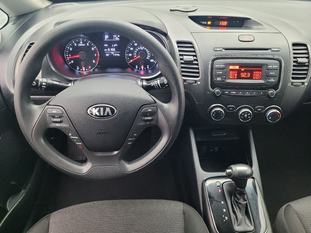 2017 Kia Forte in Gainesville, FL 32609 - 18082684 22