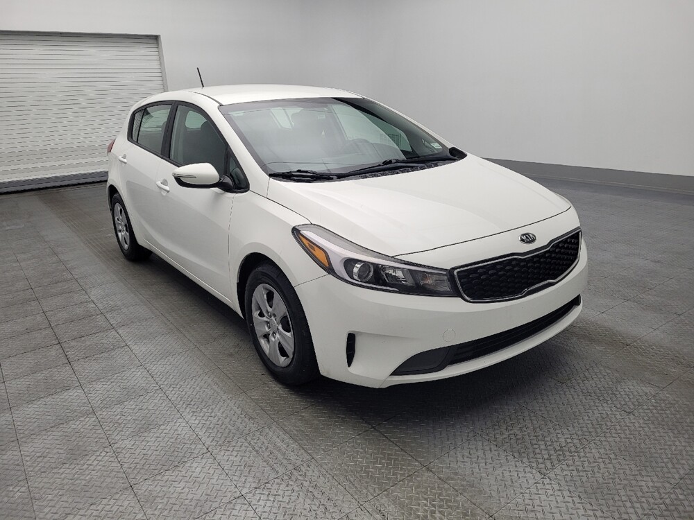 2017 Kia Forte in Gainesville, FL 32609 - 18082684 13