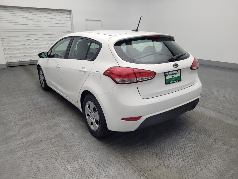 2017 Kia Forte in Gainesville, FL 32609 - 18082684 5