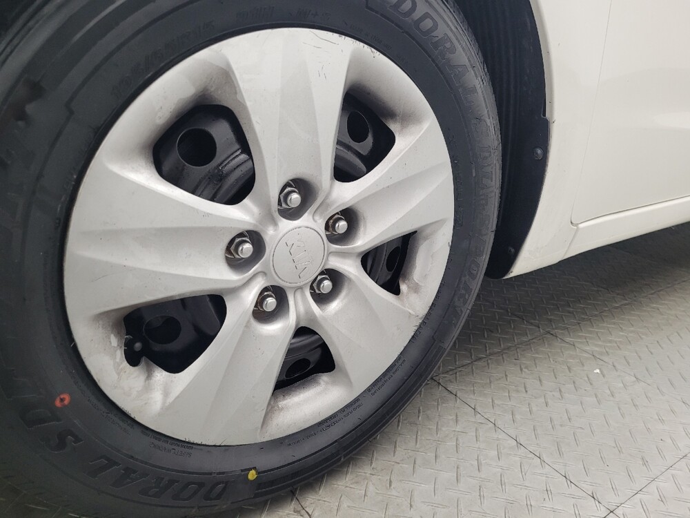 2017 Kia Forte in Gainesville, FL 32609 - 18082684 31