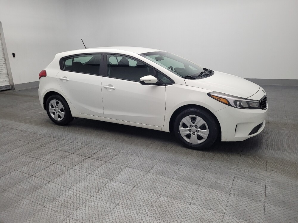 2017 Kia Forte in Gainesville, FL 32609 - 18082684 11