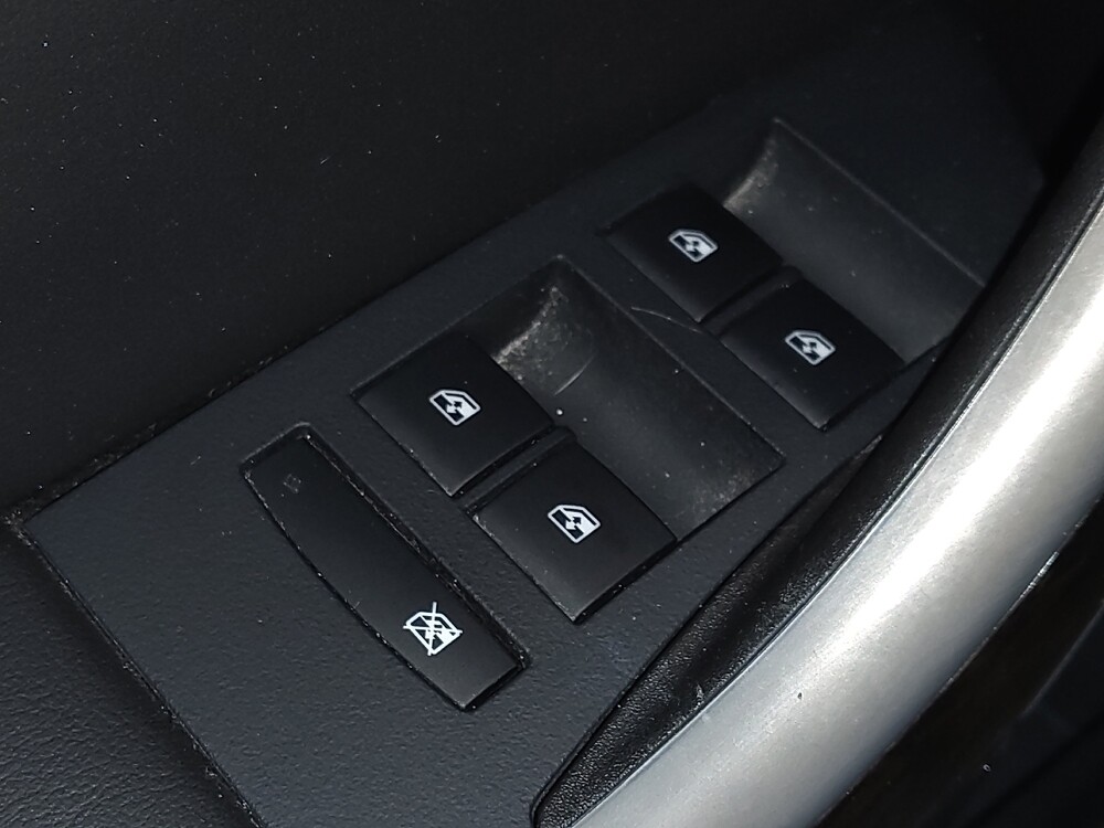 2015 Buick Verano in Gainesville, FL 32609 - 18082685 27