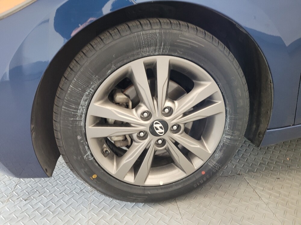 2017 Hyundai Elantra in Mesa, AZ 85210 - 18082700 31