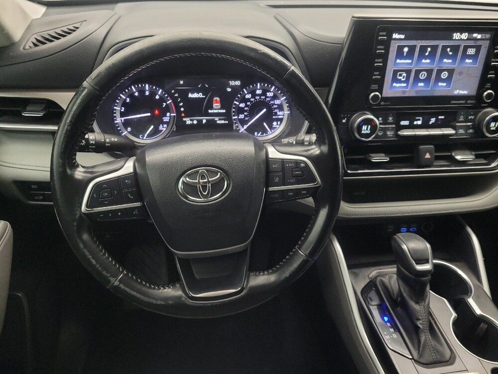 2022 Toyota Highlander in Ft Wayne, IN 46805 - 18082702 22
