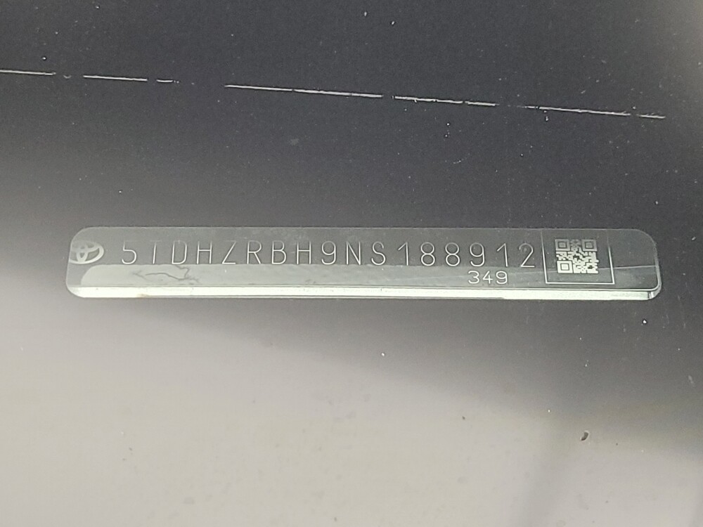 2022 Toyota Highlander in Ft Wayne, IN 46805 - 18082702 33