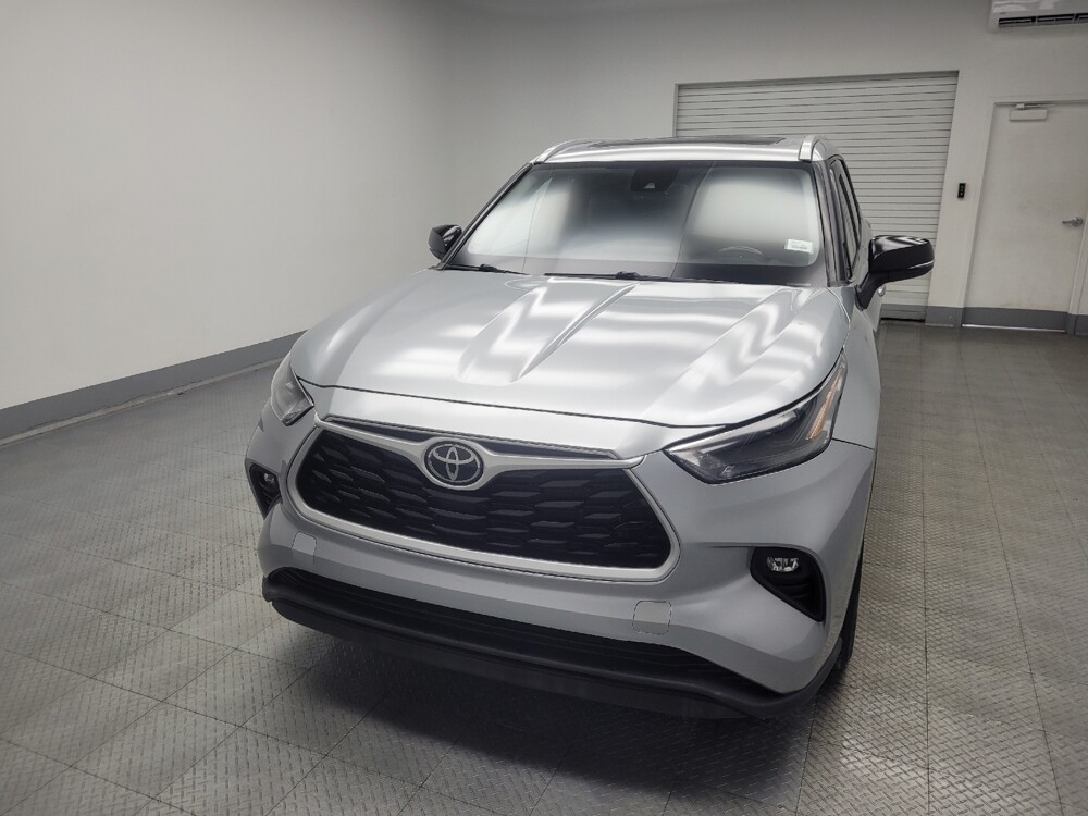 2022 Toyota Highlander in Ft Wayne, IN 46805 - 18082702 15