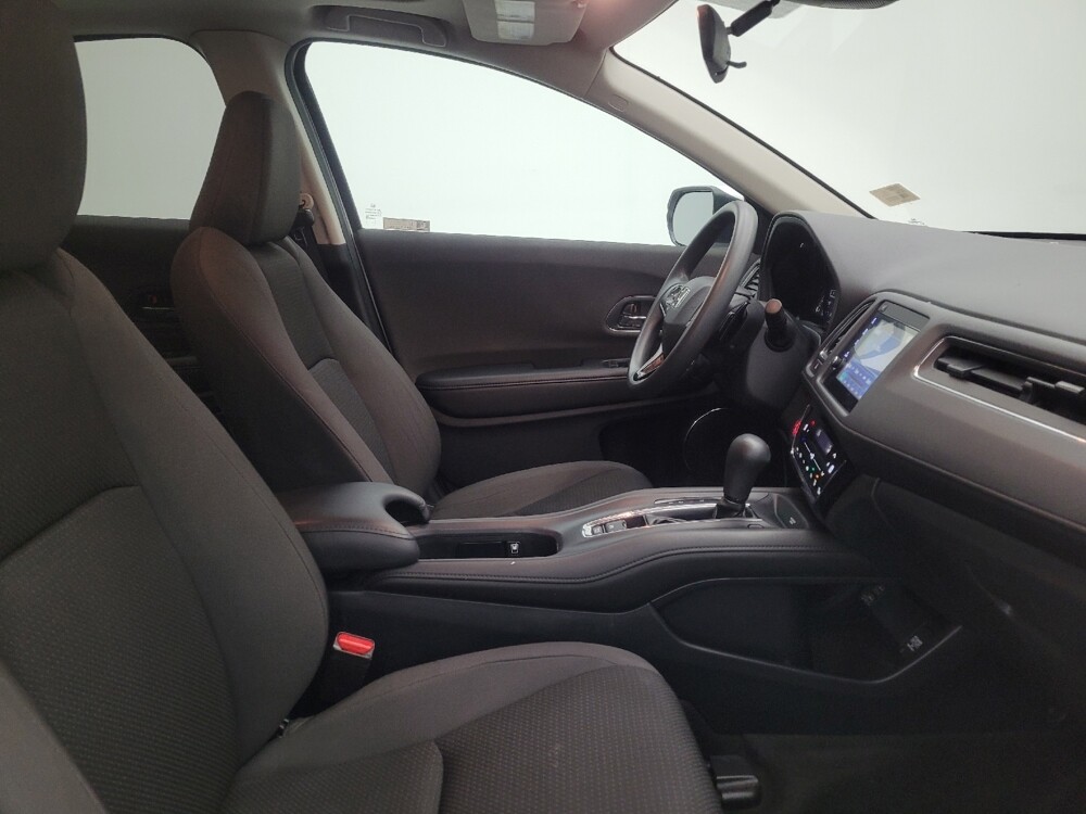 2020 Honda HR-V in Louisville, KY 40258 - 18082705 21