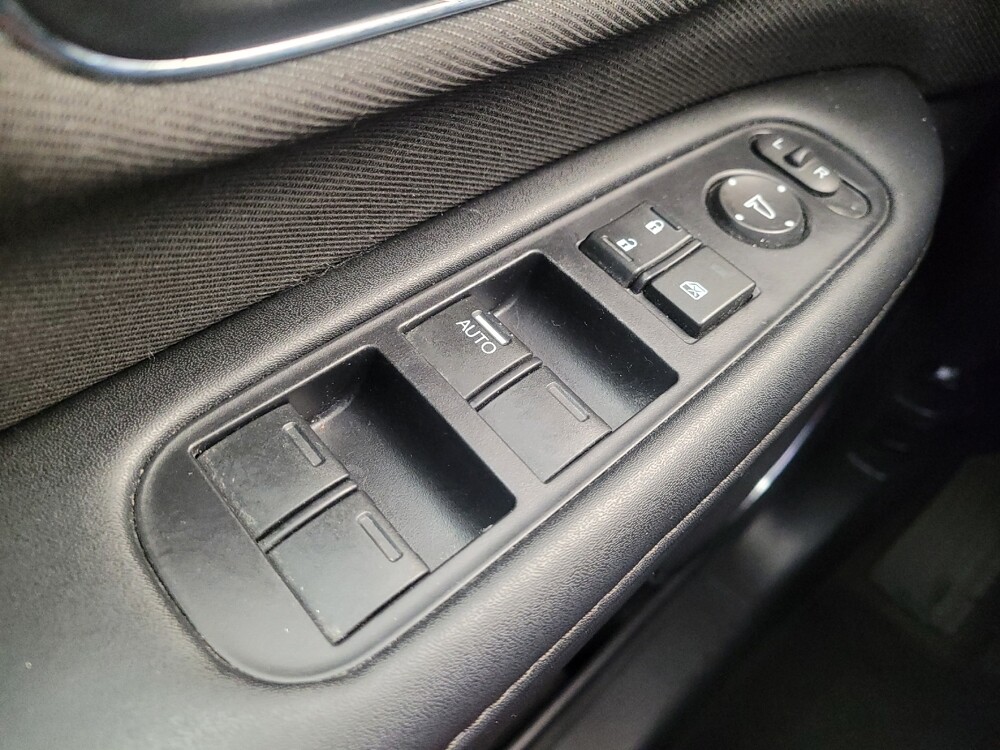 2020 Honda HR-V in Louisville, KY 40258 - 18082705 27