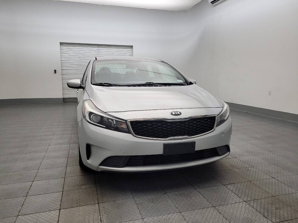 2017 Kia Forte in Glendale, AZ 85301 - 18082711 14