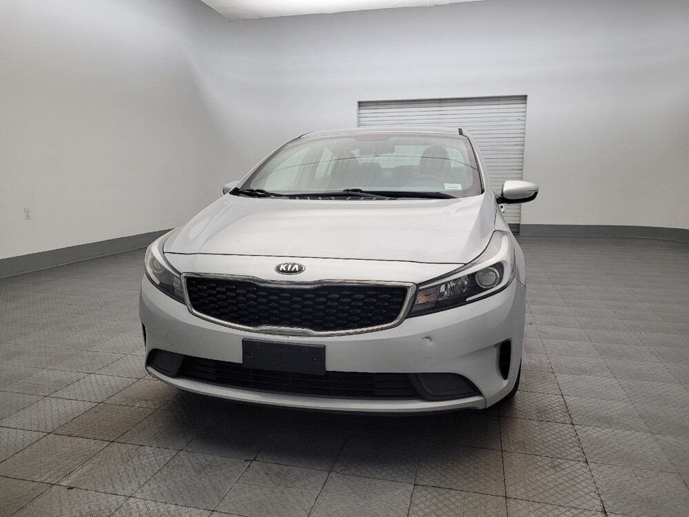2017 Kia Forte in Glendale, AZ 85301 - 18082711 15
