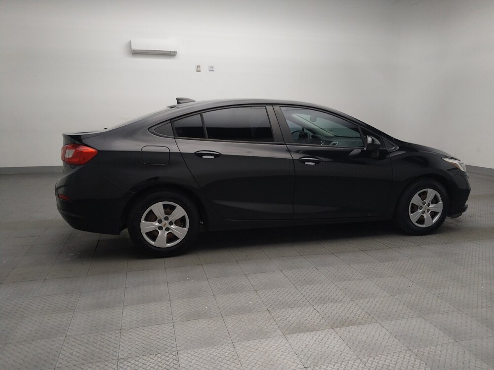 2017 Chevrolet Cruze in El Paso, TX 79907 - 18082724 10