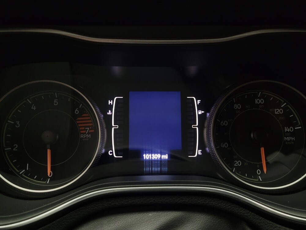 2020 Jeep Cherokee in Torrance, CA 90504 - 18082728 23