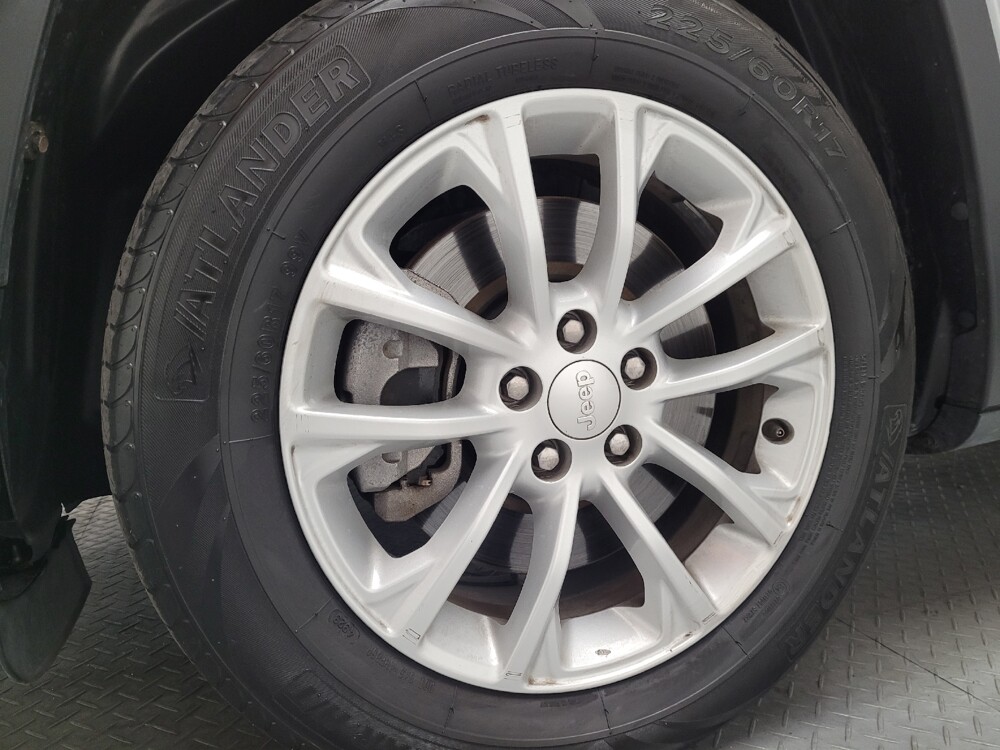 2020 Jeep Cherokee in Torrance, CA 90504 - 18082728 31