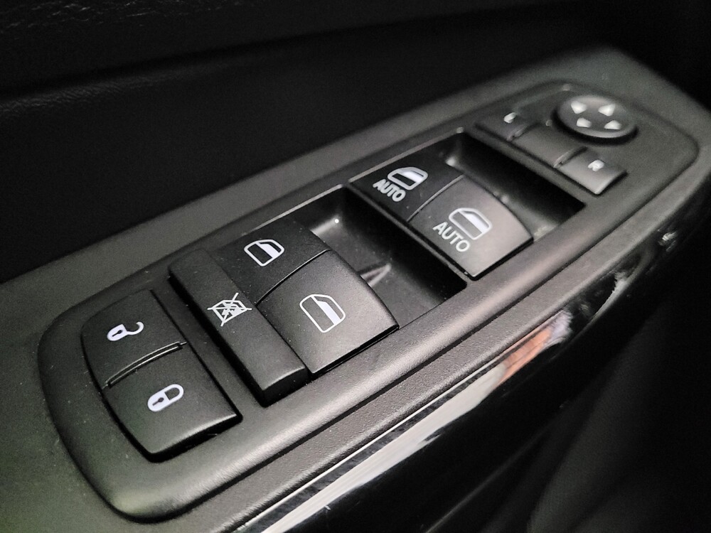 2019 Jeep Cherokee in Sacramento, CA 95821 - 18082731 27