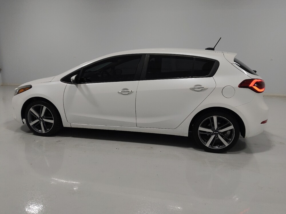 2017 Kia Forte in Columbus, OH 43228 - 18082735 3