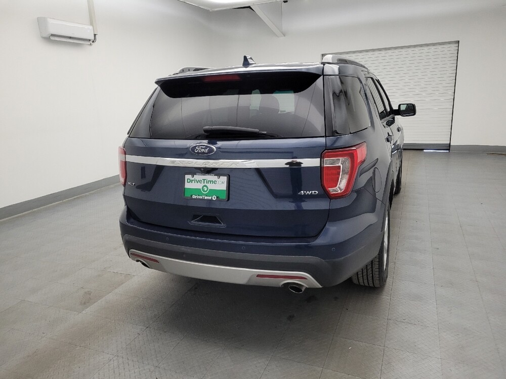 2017 Ford Explorer in Columbus, OH 43228 - 18082738 7