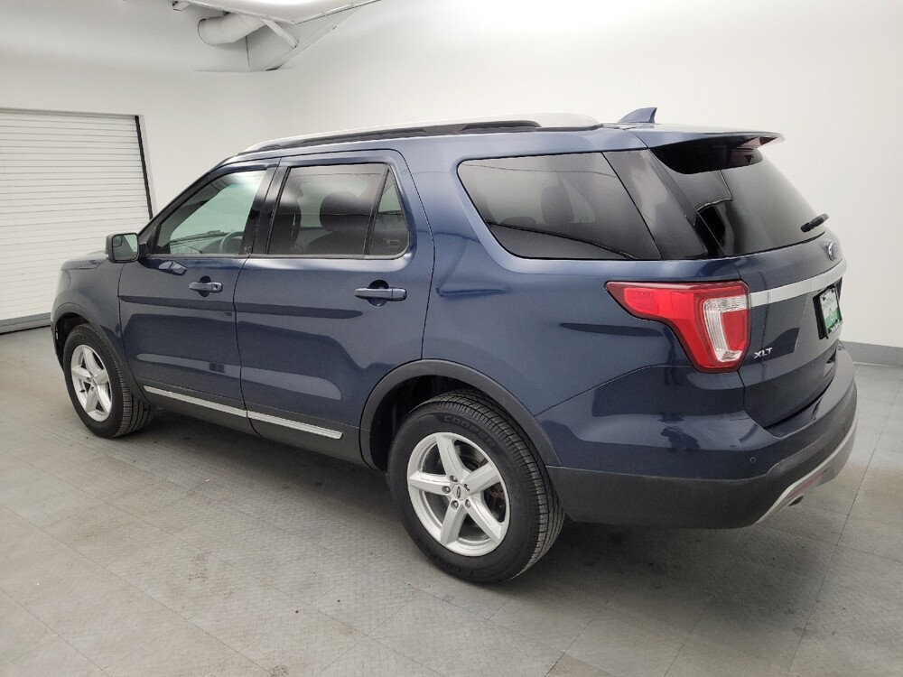 2017 Ford Explorer in Columbus, OH 43228 - 18082738 3