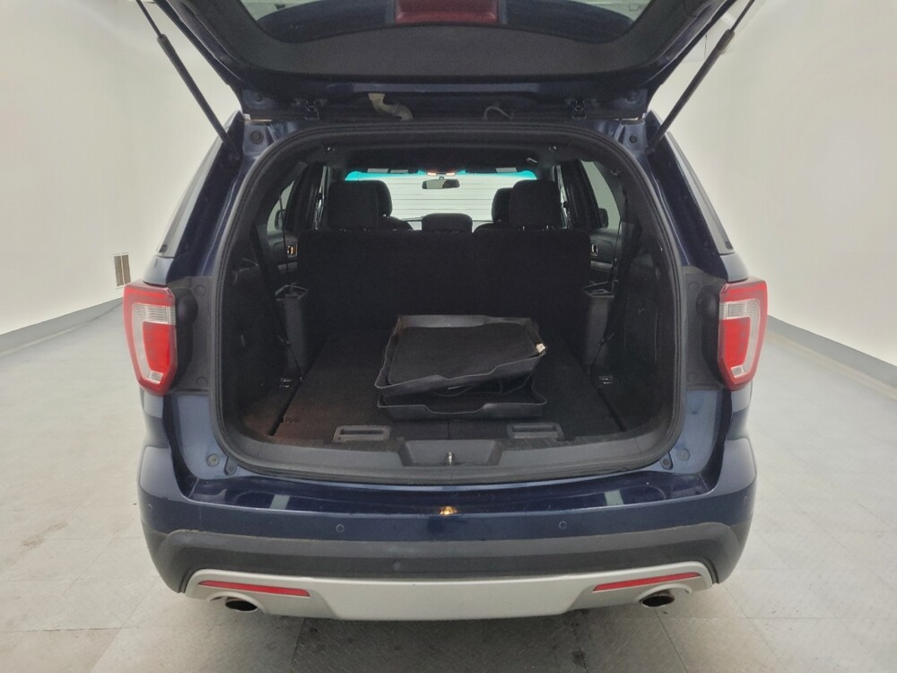 2017 Ford Explorer in Columbus, OH 43228 - 18082738 29