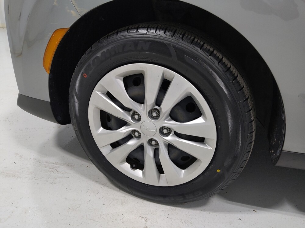 2022 Kia Soul in Columbus, OH 43228 - 18082740 31