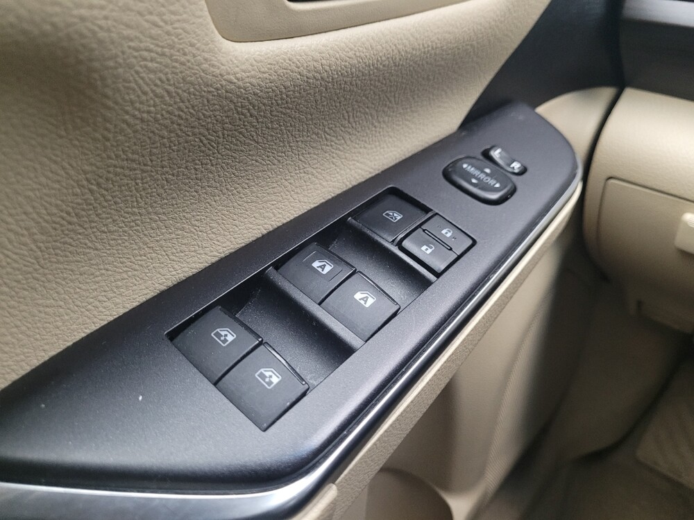 2016 Toyota Camry in Grand Rapids, MI 49508 - 18082742 27