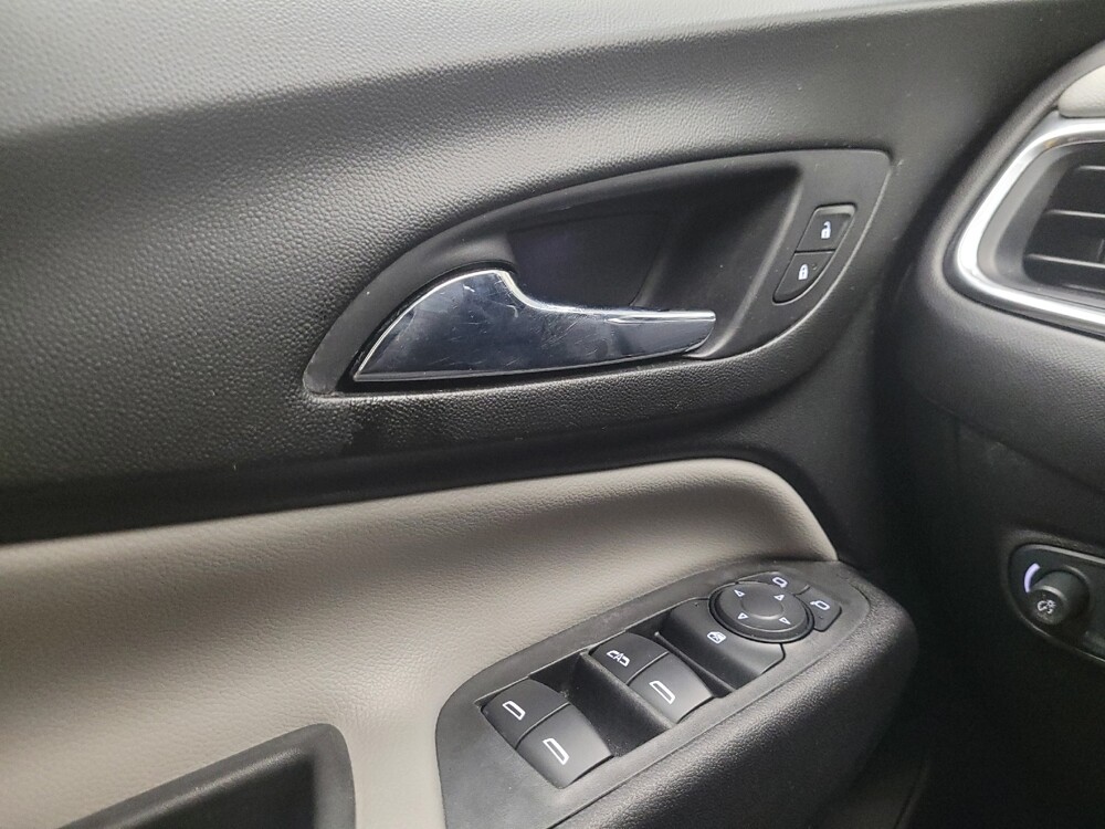 2020 Chevrolet Equinox in Eastpointe, MI 48021 - 18082745 27