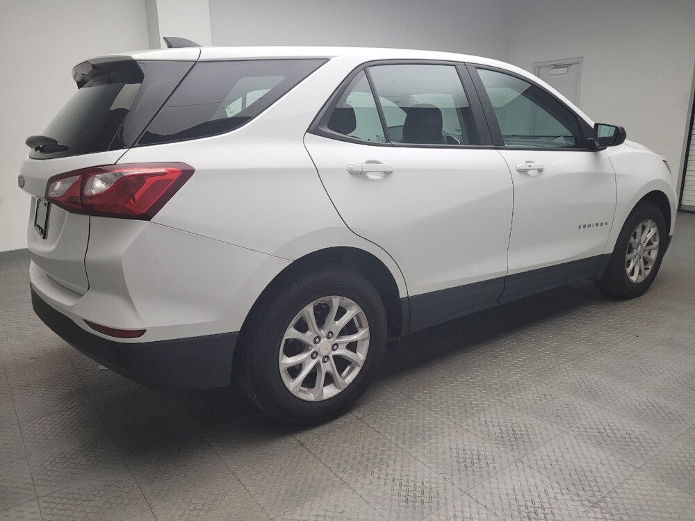 2020 Chevrolet Equinox in Eastpointe, MI 48021 - 18082745 10