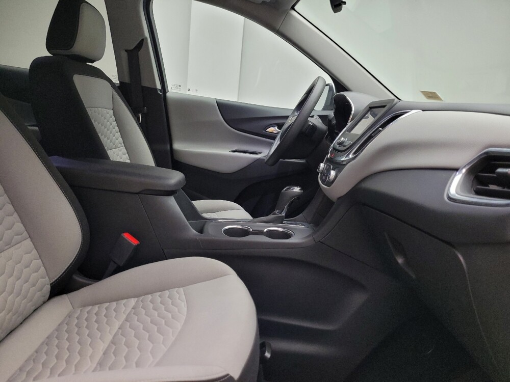 2020 Chevrolet Equinox in Eastpointe, MI 48021 - 18082746 21