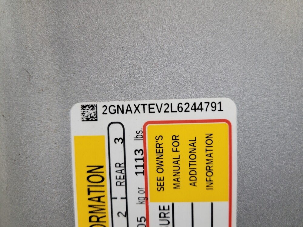 2020 Chevrolet Equinox in Eastpointe, MI 48021 - 18082746 33