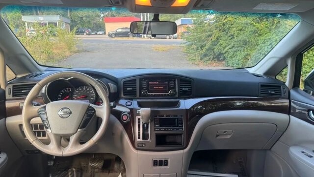 2015 Nissan Quest in Harrisonburg, VA 22801 - 18082757 12