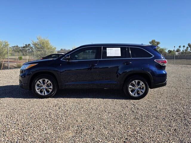 2014 Toyota Highlander in Mesa, AZ 85212 - 18082760 36