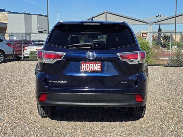 2014 Toyota Highlander in Mesa, AZ 85212 - 18082760 7