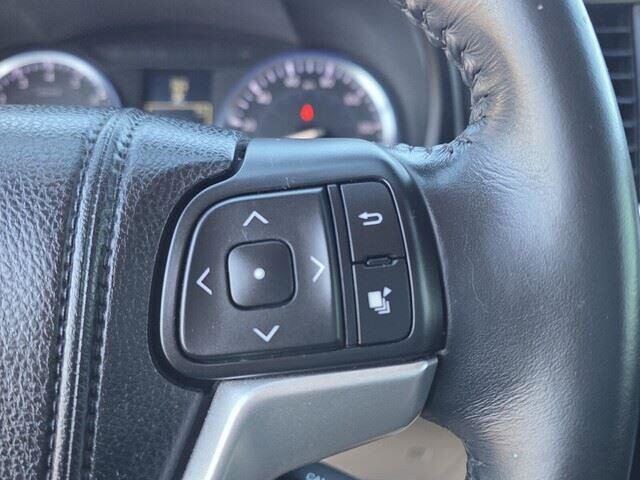 2014 Toyota Highlander in Mesa, AZ 85212 - 18082760 25