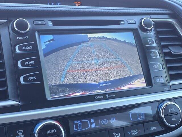 2014 Toyota Highlander in Mesa, AZ 85212 - 18082760 18