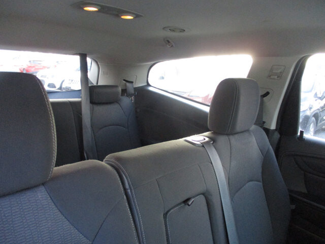 2014 Chevrolet Traverse in Oak Grove, MO 64075 - 18082767 12