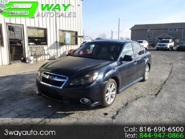 2013 Subaru Legacy in Oak Grove, MO 64075