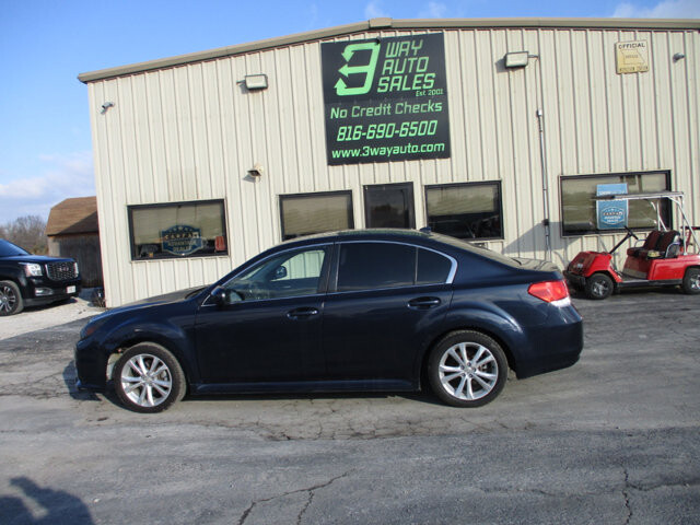 2013 Subaru Legacy in Oak Grove, MO 64075 - 18082768 8