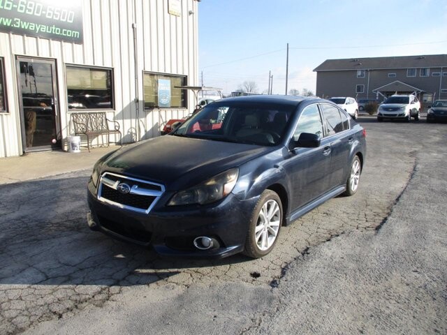 2013 Subaru Legacy in Oak Grove, MO 64075 - 18082768