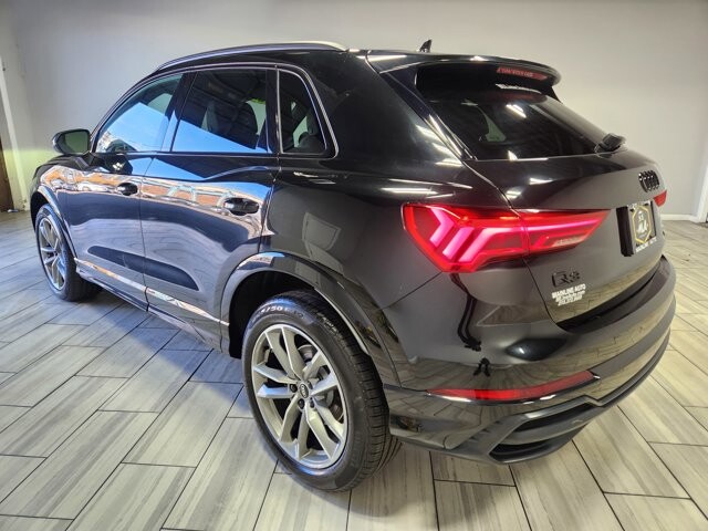 2022 Audi Q3 in Cinnaminson, NJ 08077 - 18082771 3