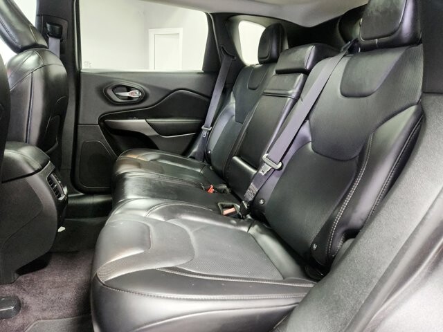 2019 Jeep Cherokee in Cinnaminson, NJ 08077 - 18082773 12