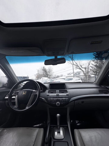 2010 Honda Accord in Eastpointe, MI 48021 - 18082778 6