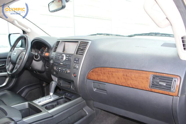 2015 Nissan Armada in Decatur, GA 30032 - 18082780 15