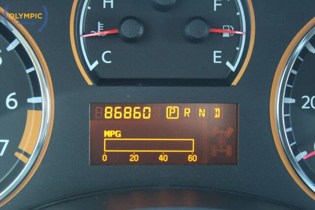 2015 Nissan Armada in Decatur, GA 30032 - 18082780 21