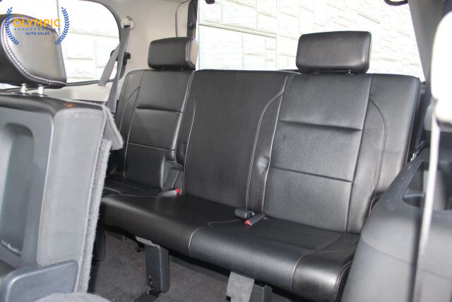 2015 Nissan Armada in Decatur, GA 30032 - 18082780 36