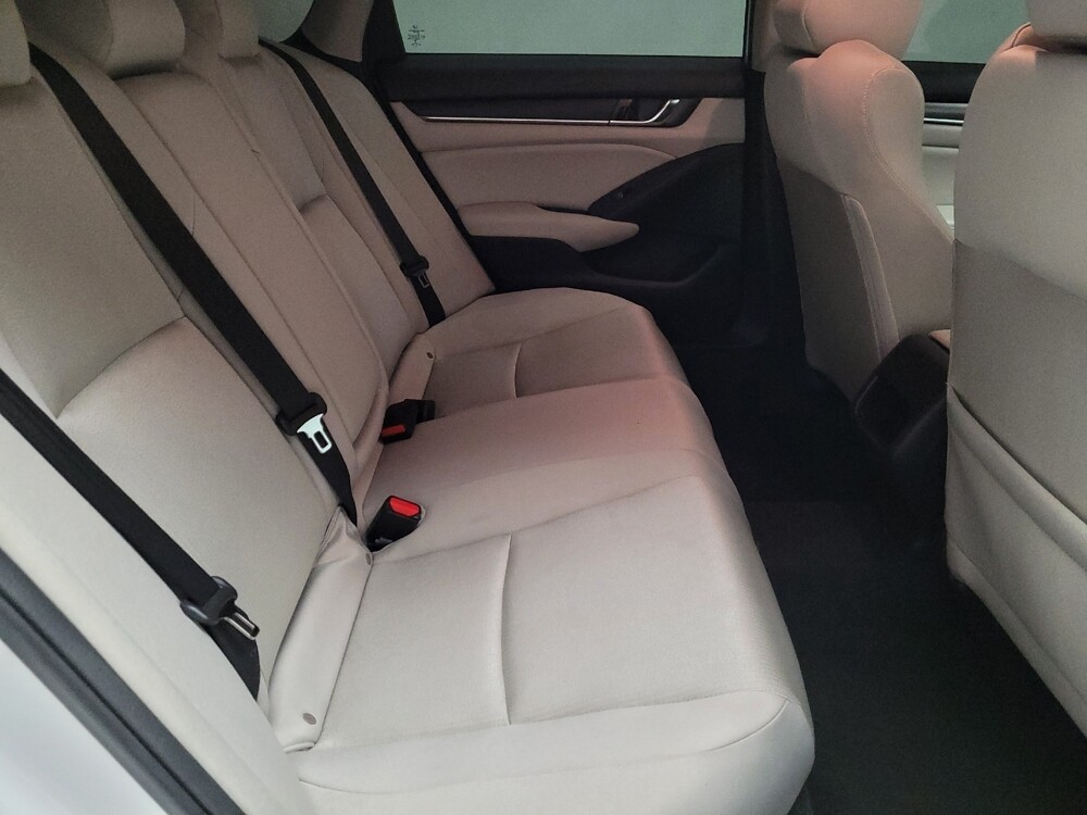 2018 Honda Accord in Montclair, CA 91763 - 18082781 19