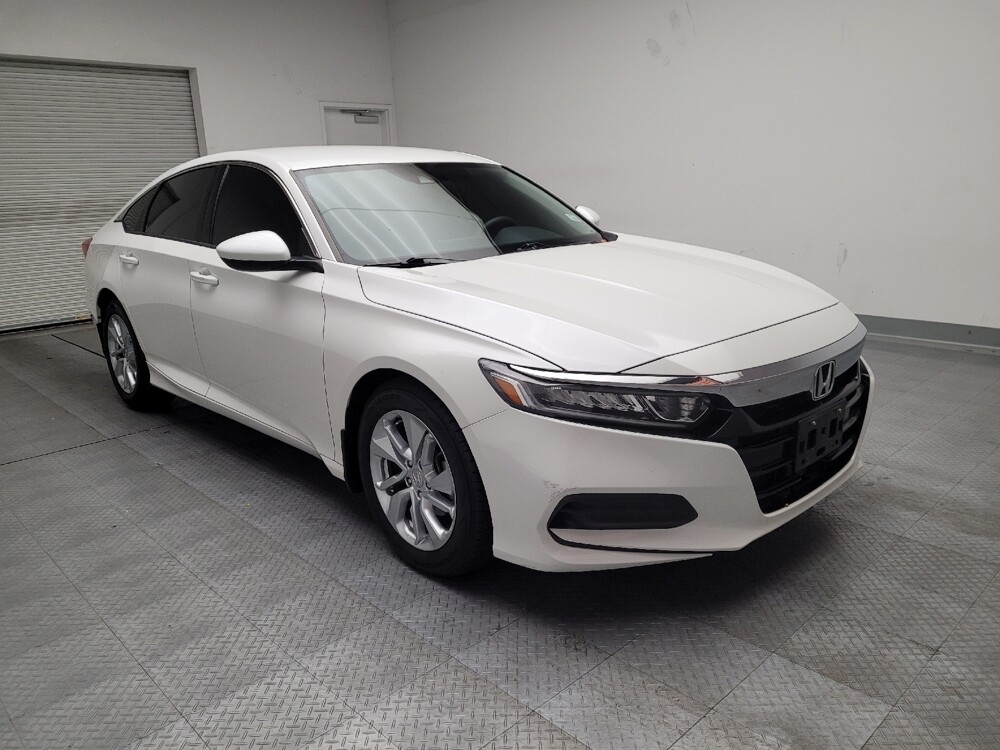 2018 Honda Accord in Montclair, CA 91763 - 18082781 13