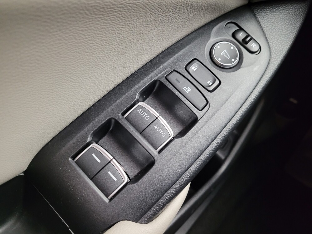 2018 Honda Accord in Montclair, CA 91763 - 18082781 27