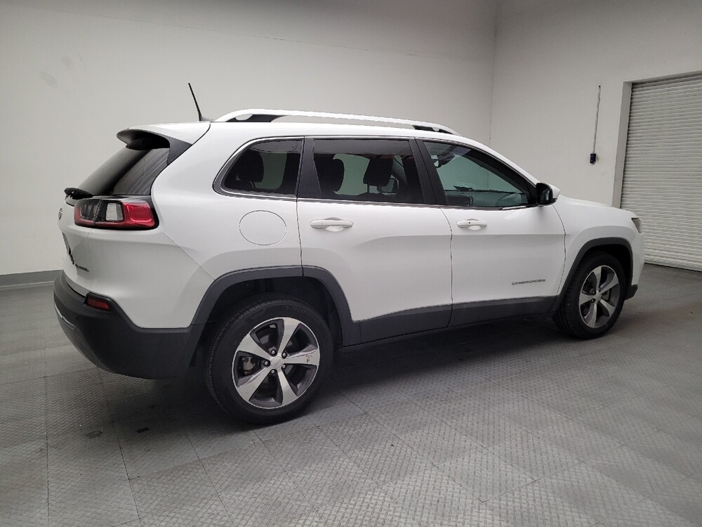 2019 Jeep Cherokee in Torrance, CA 90504 - 18082789 10