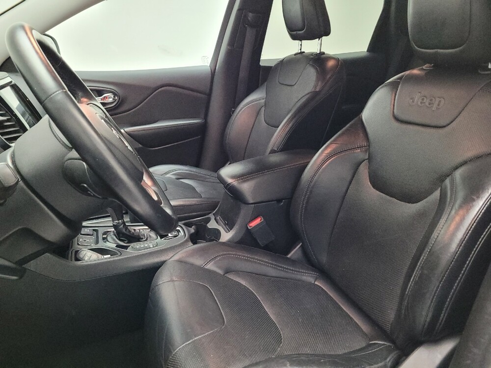 2019 Jeep Cherokee in Torrance, CA 90504 - 18082789 17