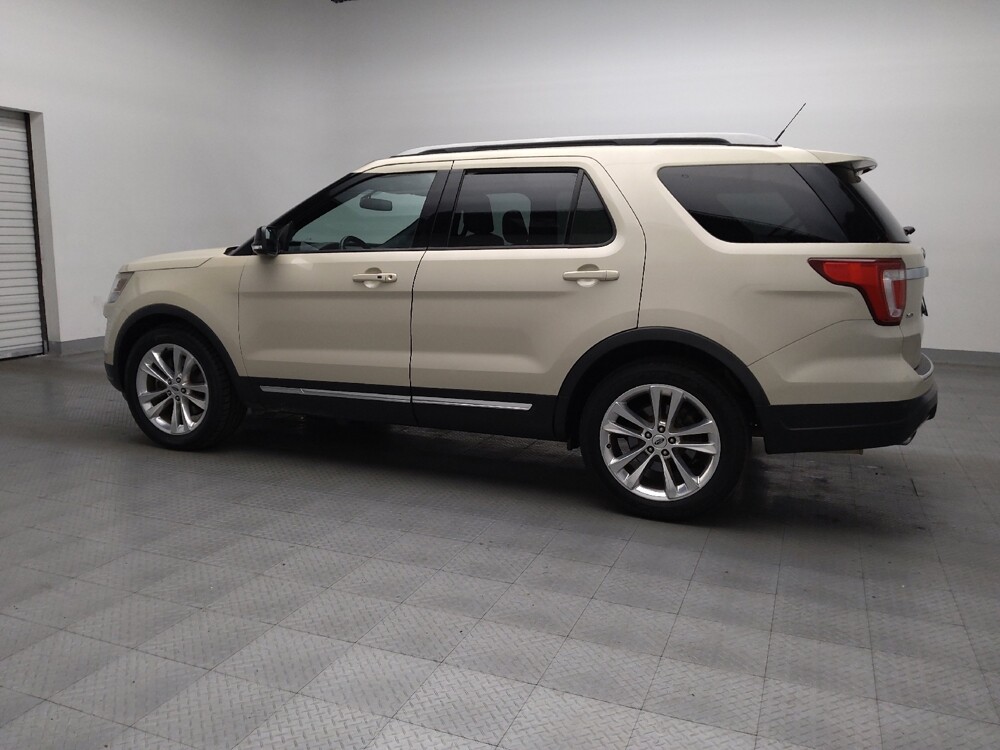 2018 Ford Explorer in Oklahoma City, OK 73139 - 18082825 3