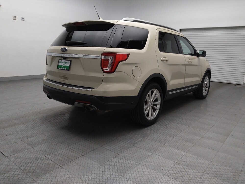 2018 Ford Explorer in Oklahoma City, OK 73139 - 18082825 9